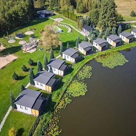 Single-story By The Pond No 3
